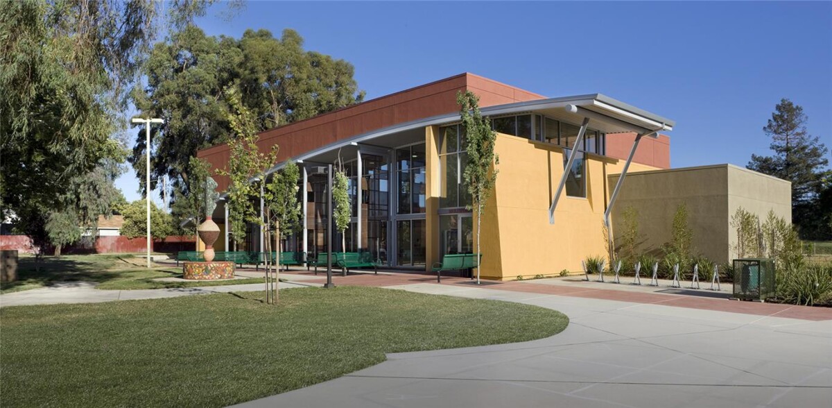 Oak Park Community Center